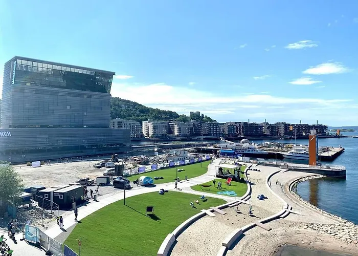 Amazing Luxury On The Waterfront! 73sqm