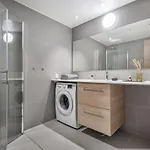 Apartmán Amazing Luxury On The Waterfront! 73sqm *
