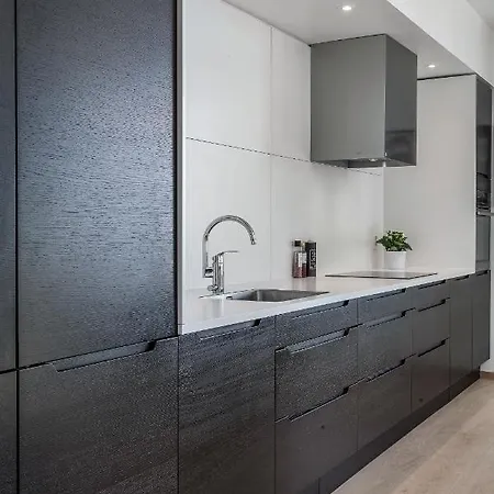 Amazing Luxury On The Waterfront! 73sqm