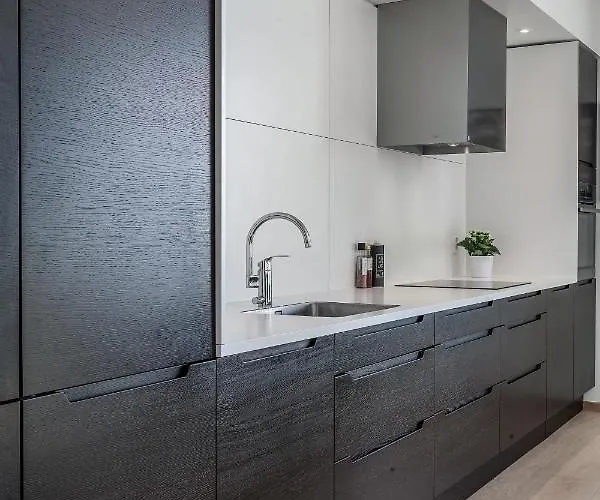 Amazing Luxury On The Waterfront! 73sqm