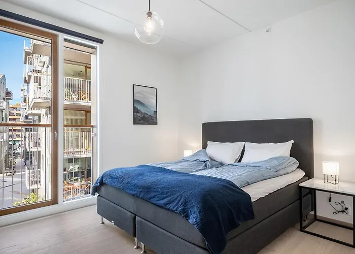 Amazing Luxury On The Waterfront! 73sqm